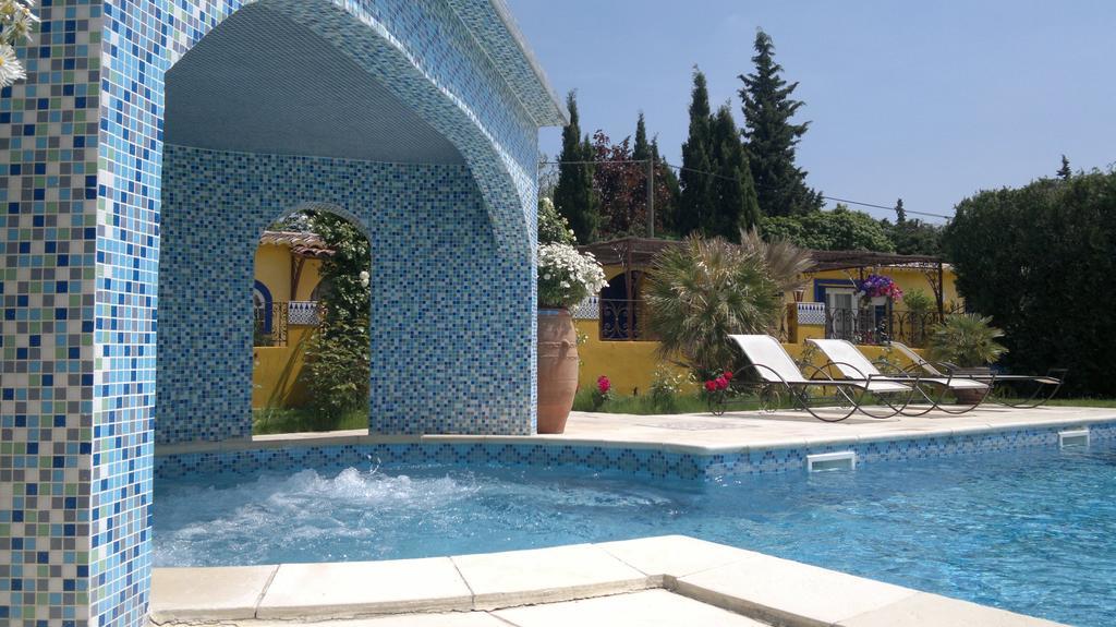 Gites Maisons De Vacances Domaine La Chamade Carpentras Rum bild